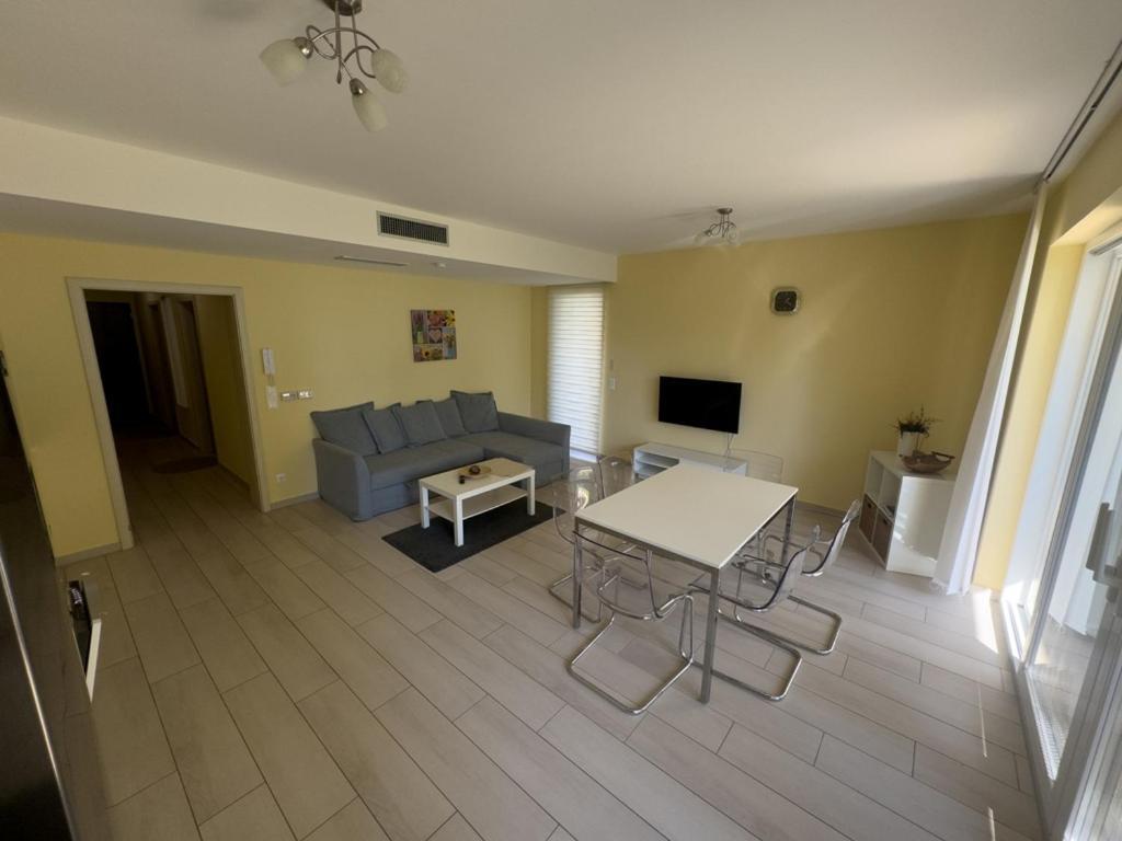 Admiral Apartman Csopak Luaran gambar